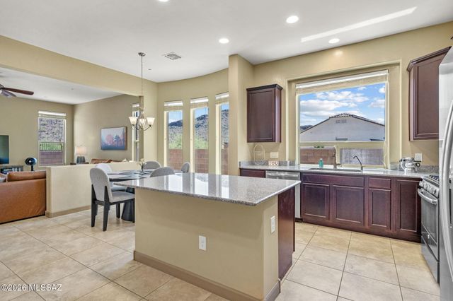 9670 N Saguaro Breeze Way, Marana, AZ 85653