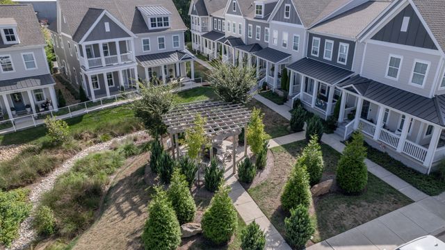 207 Ribbon Ln, Franklin, TN 37064