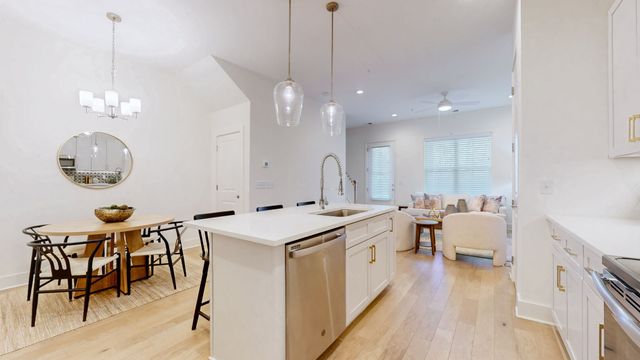 207 Ribbon Ln, Franklin, TN 37064