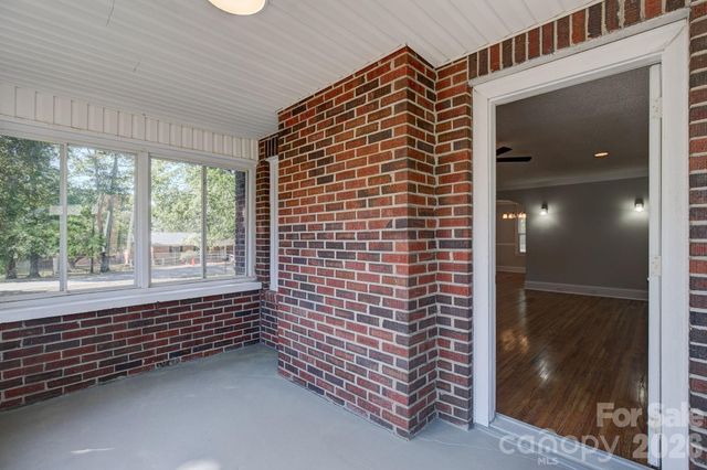 409 E Maynard Street, Pageland, SC 29728