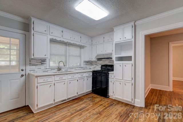 409 E Maynard Street, Pageland, SC 29728