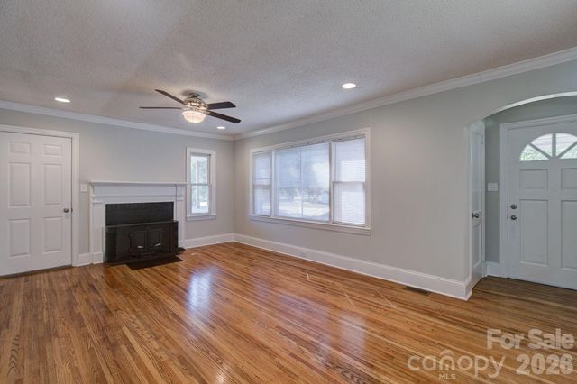 409 E Maynard Street, Pageland, SC 29728