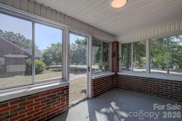 409 E Maynard Street, Pageland, SC 29728