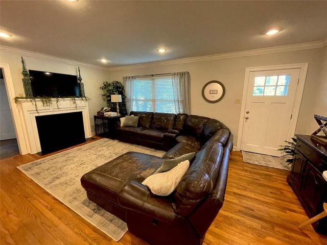 3515 Spring Hill Avenue, Mobile, AL 36608