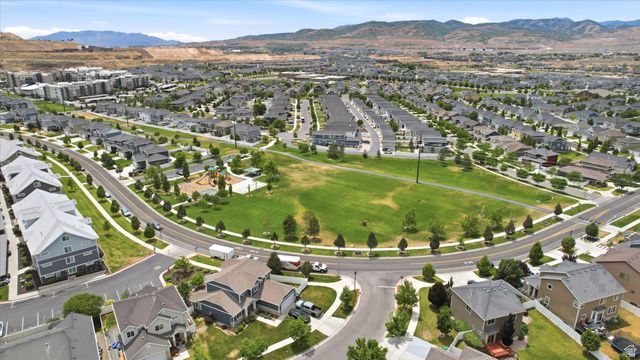768 W STAR SPANGLED DR, Bluffdale, UT 84065
