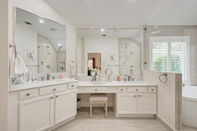 8233 Phantom Canyon DR, Austin, TX 78726