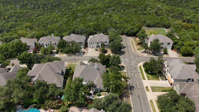 8233 Phantom Canyon DR, Austin, TX 78726