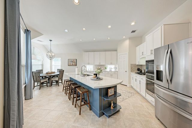 8233 Phantom Canyon DR, Austin, TX 78726