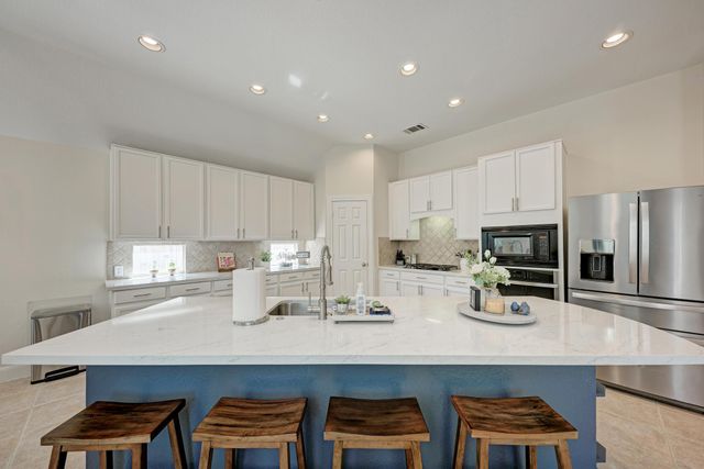 8233 Phantom Canyon DR, Austin, TX 78726