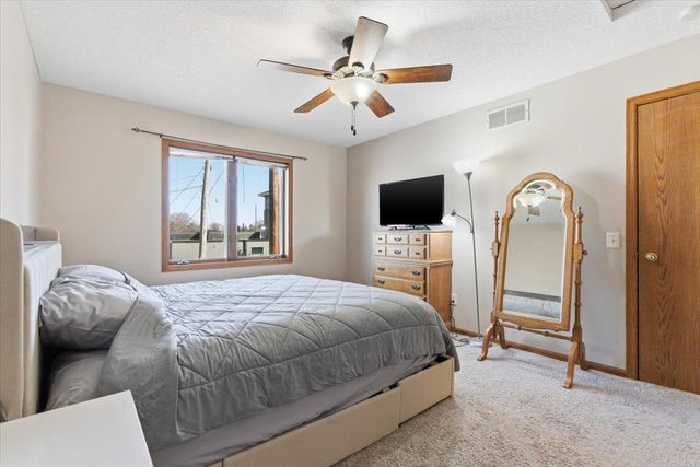 1523 4th Street N, South Saint Paul, MN 55075