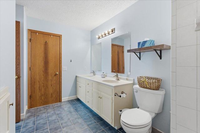 1523 4th Street N, South Saint Paul, MN 55075