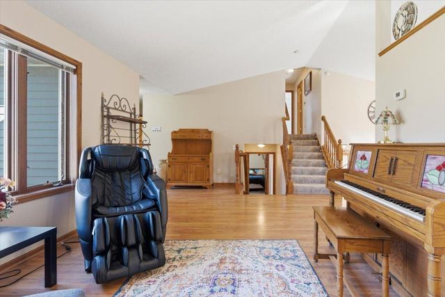 1523 4th Street N, South Saint Paul, MN 55075