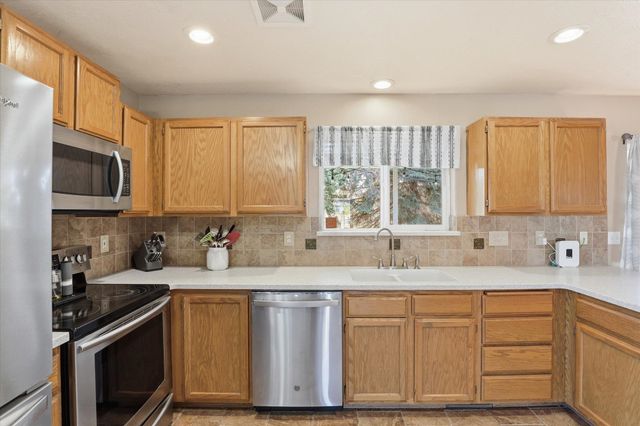 13722 E 25th Ave, Spokane, WA 99216