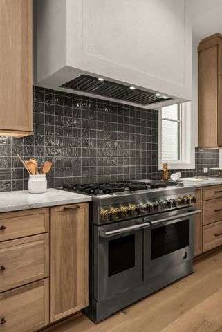 4153 Outer Dr, Nashville, TN 37204