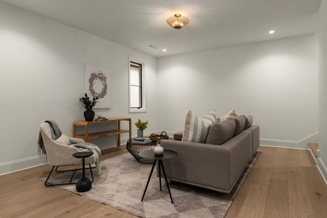 4153 Outer Dr, Nashville, TN 37204