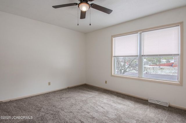 216 FRANKLIN STREET, Holts Summit, MO 65043