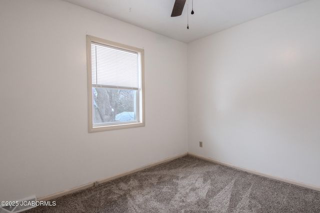 216 FRANKLIN STREET, Holts Summit, MO 65043