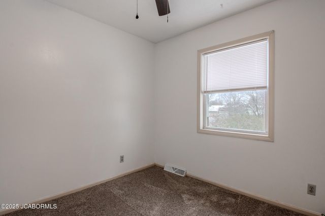 216 FRANKLIN STREET, Holts Summit, MO 65043