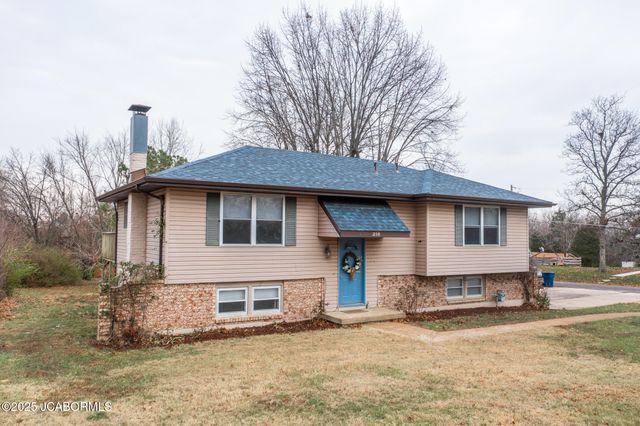 216 FRANKLIN STREET, Holts Summit, MO 65043