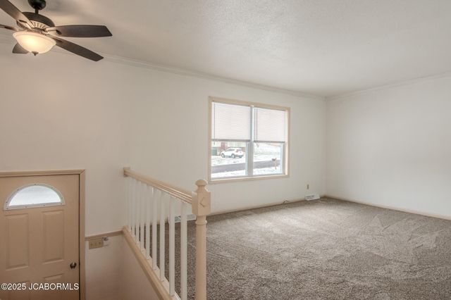 216 FRANKLIN STREET, Holts Summit, MO 65043