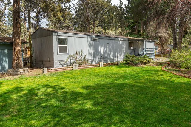 64100 N Hwy 97 #14, Bend, OR 97701