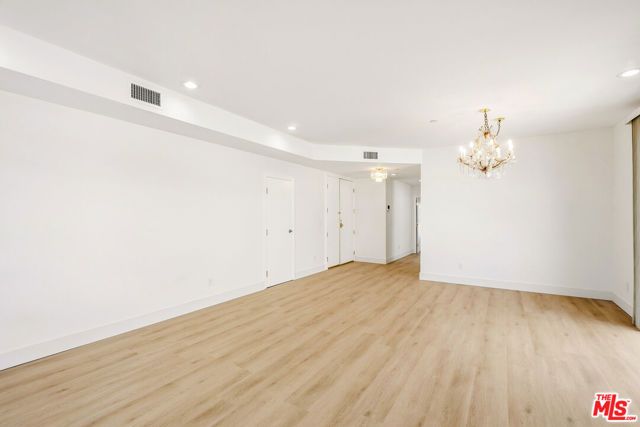 121 S Canon Drive 203, Beverly Hills, CA 90212