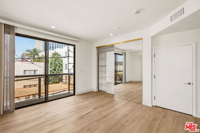 121 S Canon Drive 203, Beverly Hills, CA 90212