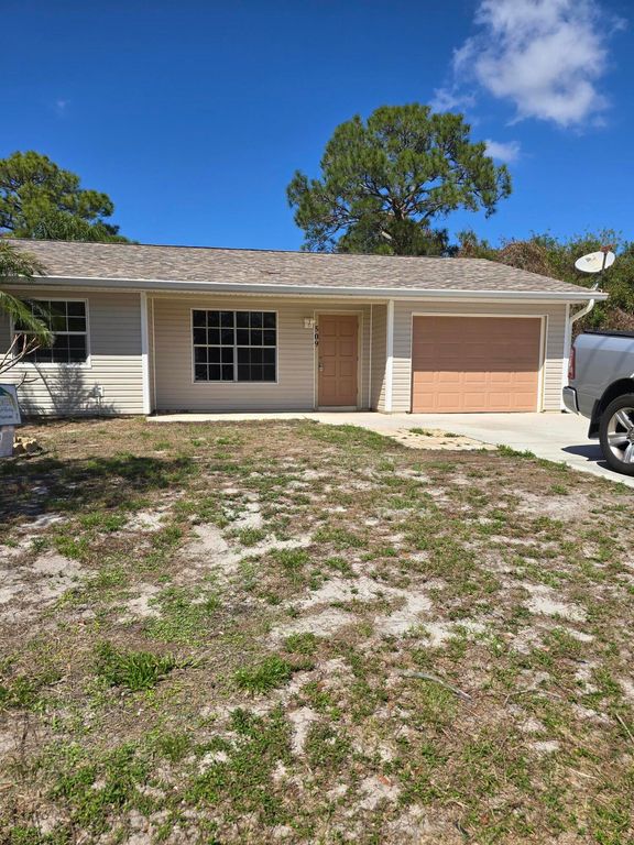 509 NW Prima Vista Boulevard, Port St. Lucie, Port St Lucie, FL 34983