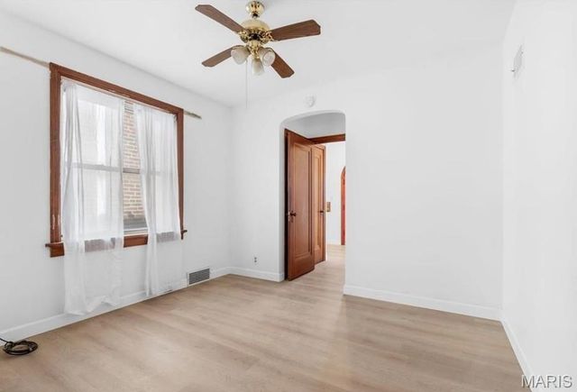 5034 Queens Avenue, St Louis, MO 63115