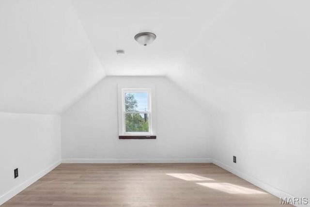 5034 Queens Avenue, St Louis, MO 63115