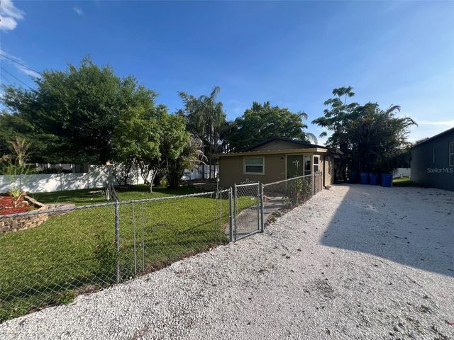 11350 MEMORIAL HIGHWAY, Tampa, FL 33635