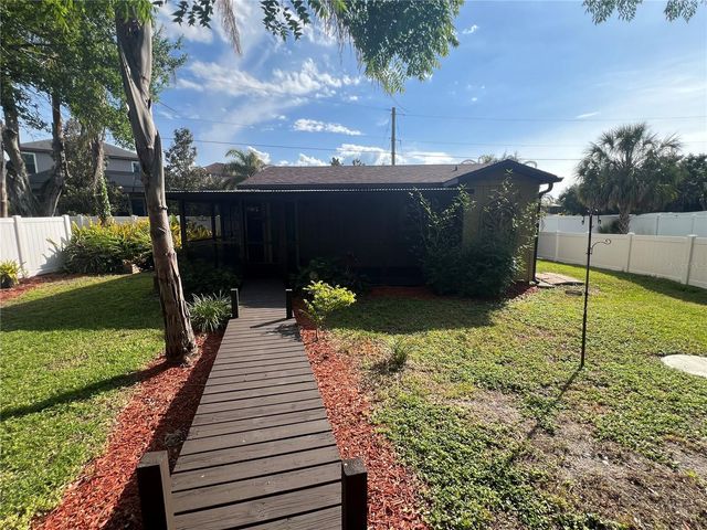 11350 MEMORIAL HIGHWAY, Tampa, FL 33635