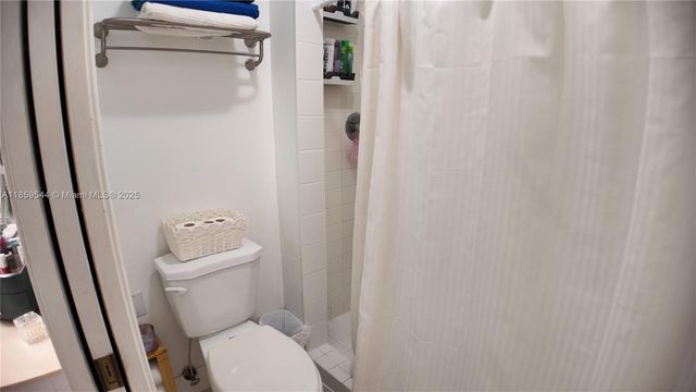 677 SE 22nd Dr, Homestead, FL 33033