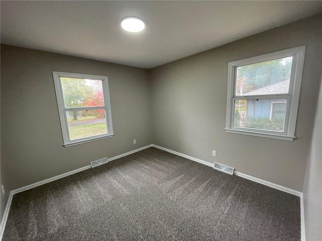 240 SE 131st Road, Warrensburg, MO 64093