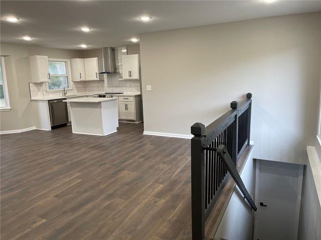 240 SE 131st Road, Warrensburg, MO 64093