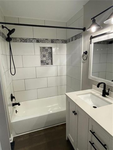 240 SE 131st Road, Warrensburg, MO 64093