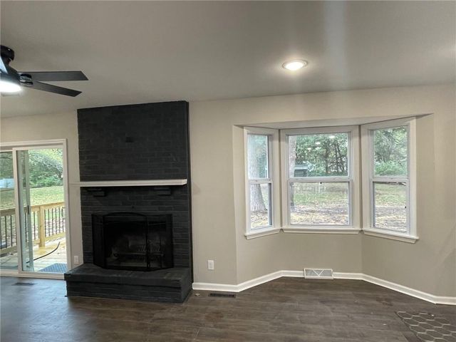 240 SE 131st Road, Warrensburg, MO 64093