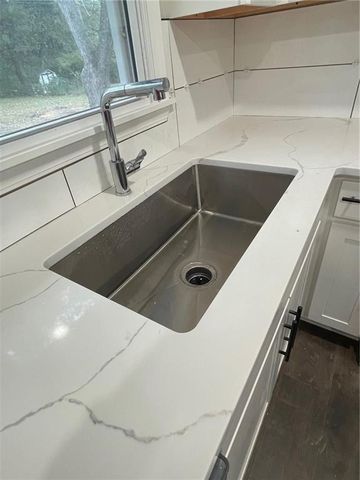 240 SE 131st Road, Warrensburg, MO 64093