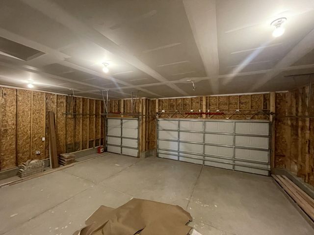 1633 N Wildflower Ct., Andover, KS 67002