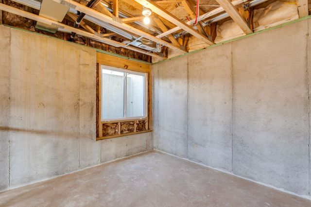 1633 N Wildflower Ct., Andover, KS 67002