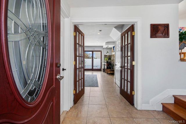 60 Leewater Avenue, Massapequa, NY 11758