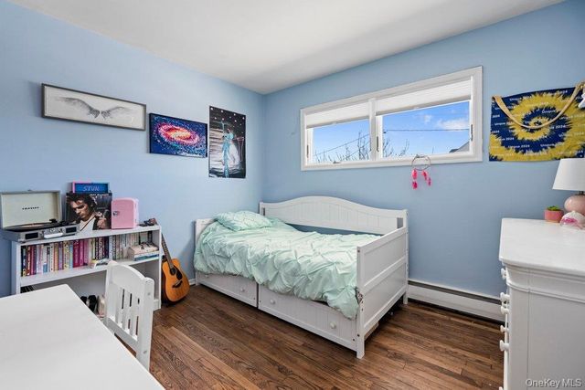 60 Leewater Avenue, Massapequa, NY 11758