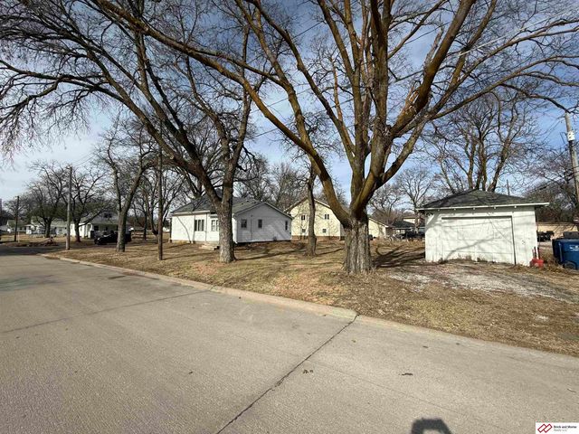 706 Juniper Street, Crete, NE 68333