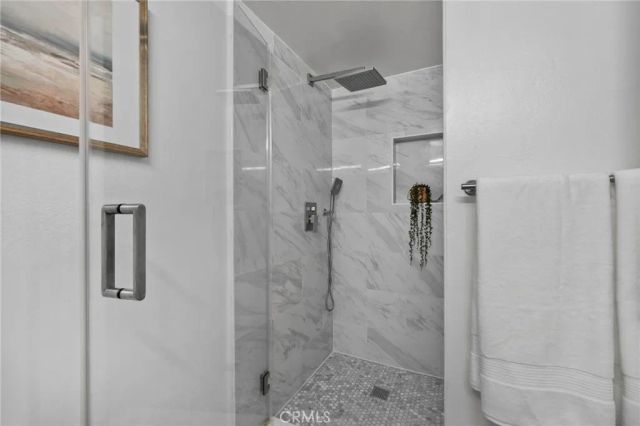 162 W Buffington, Upland, CA 91784