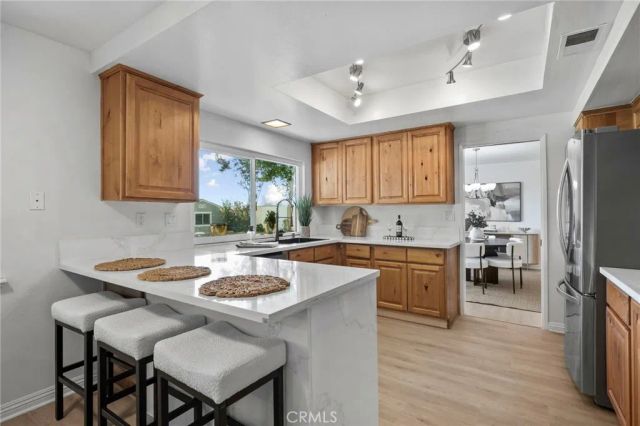 162 W Buffington, Upland, CA 91784