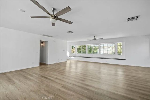 162 W Buffington, Upland, CA 91784