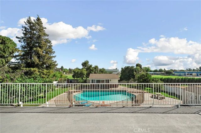 162 W Buffington, Upland, CA 91784