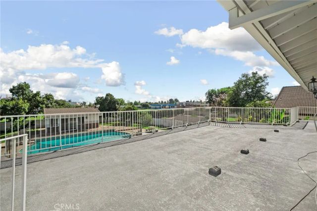 162 W Buffington, Upland, CA 91784