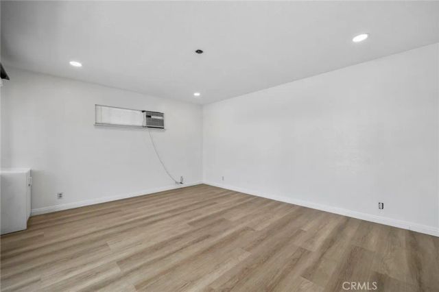 162 W Buffington, Upland, CA 91784