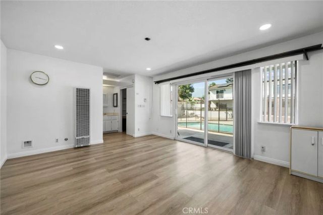 162 W Buffington, Upland, CA 91784